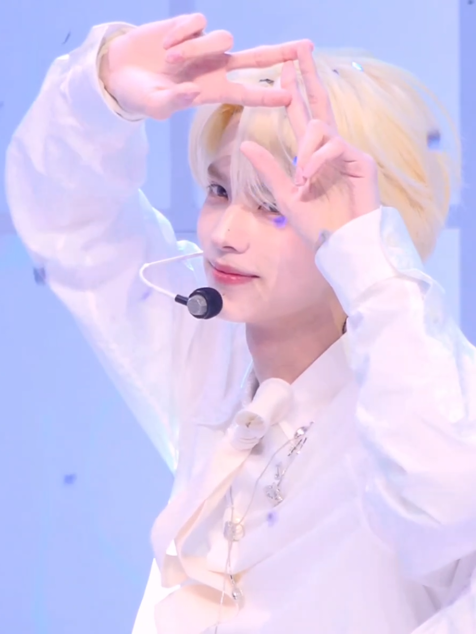 @kari 🕸️ | fancams!