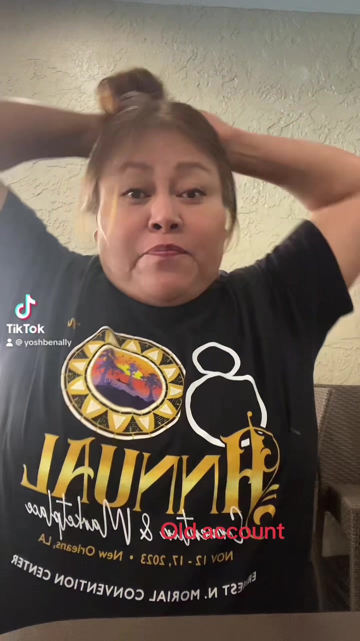 @yoshlittlewoman