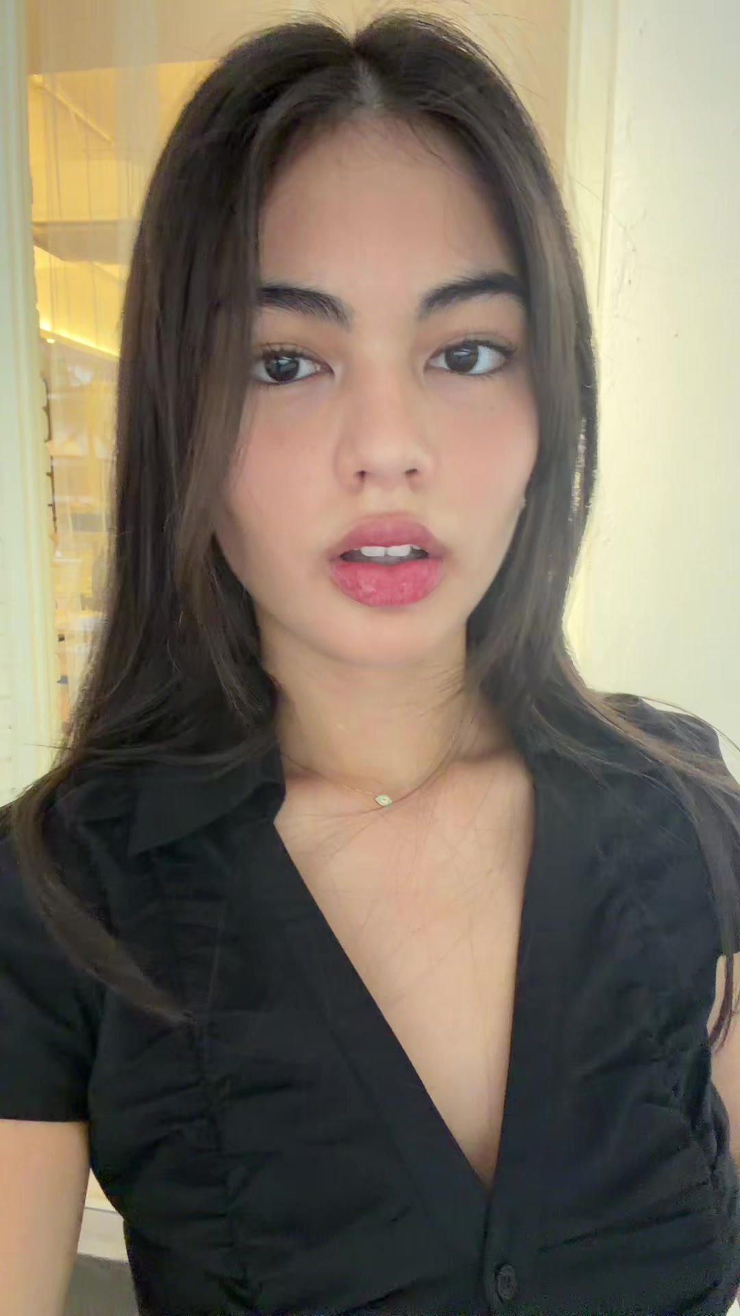 @Ava