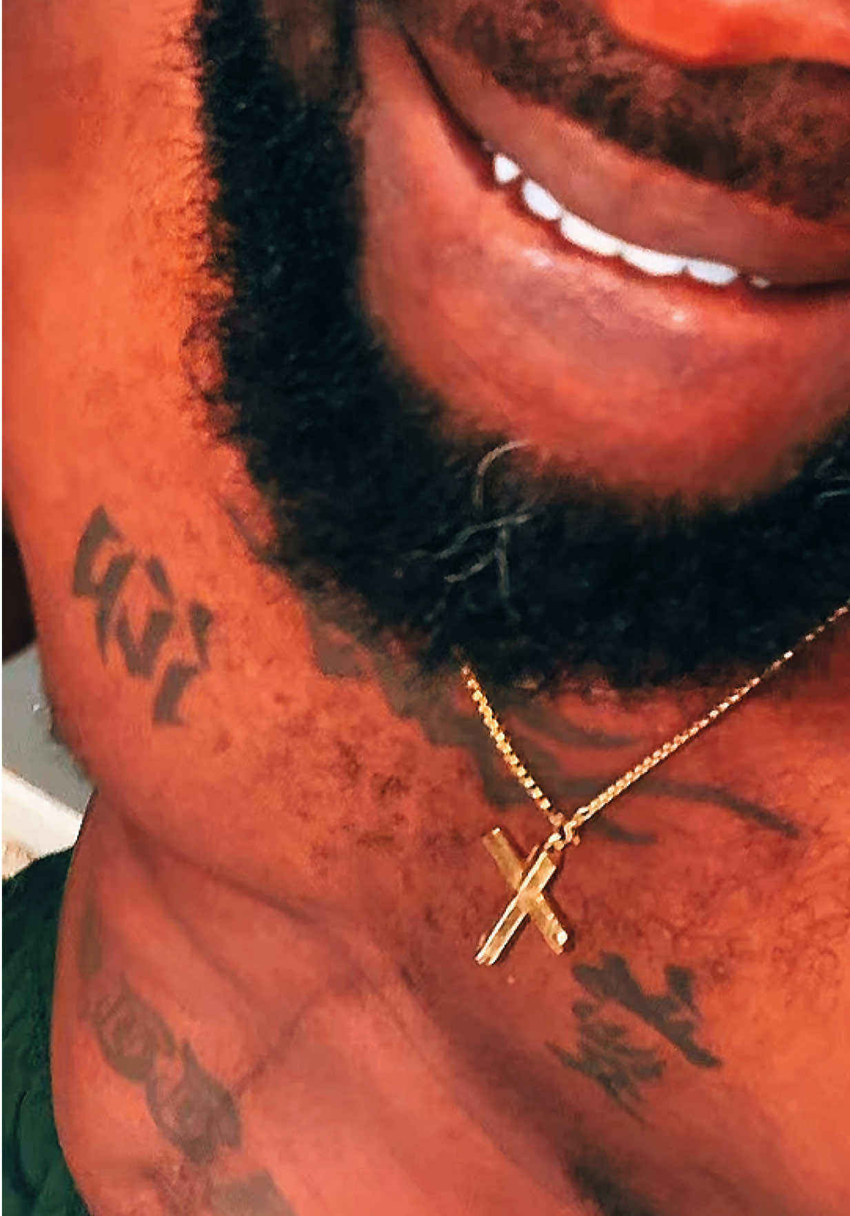 @ChrisPlusSix🖤