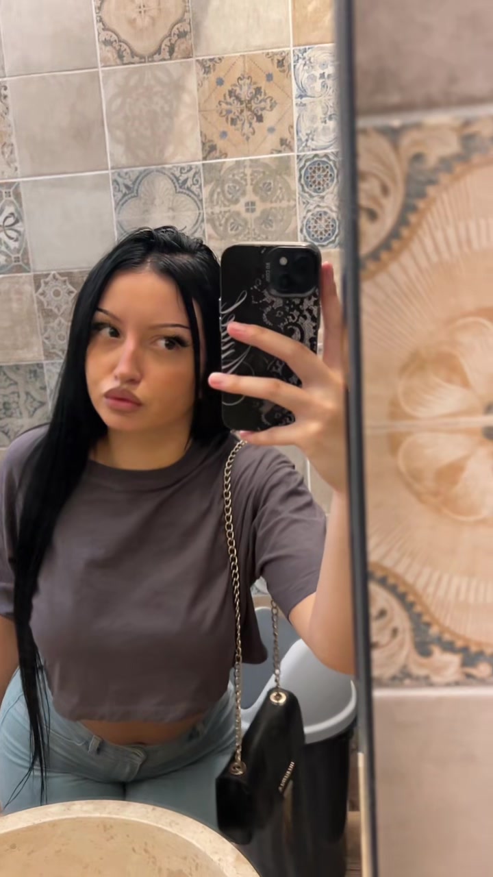 @𝒜𝓃𝓉𝑒𝒶