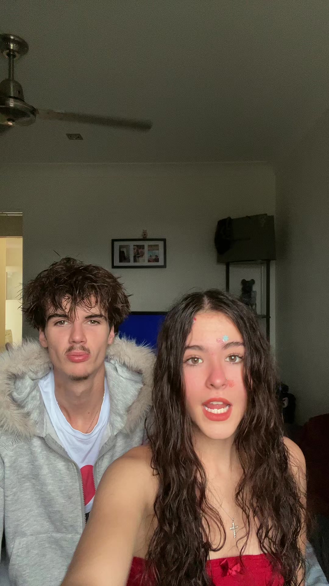 @Mia