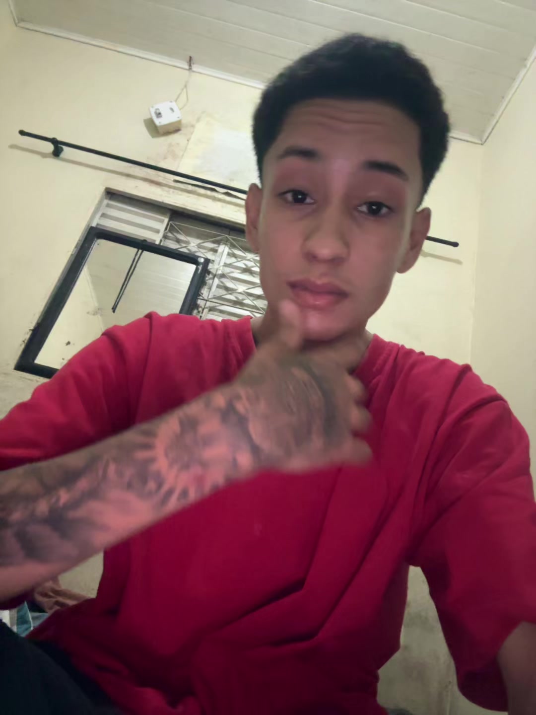 @Leviz