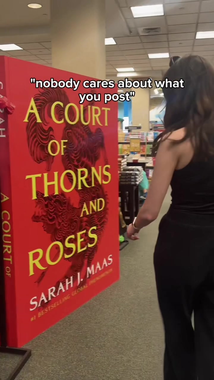 @Astoria Hobbs | Author