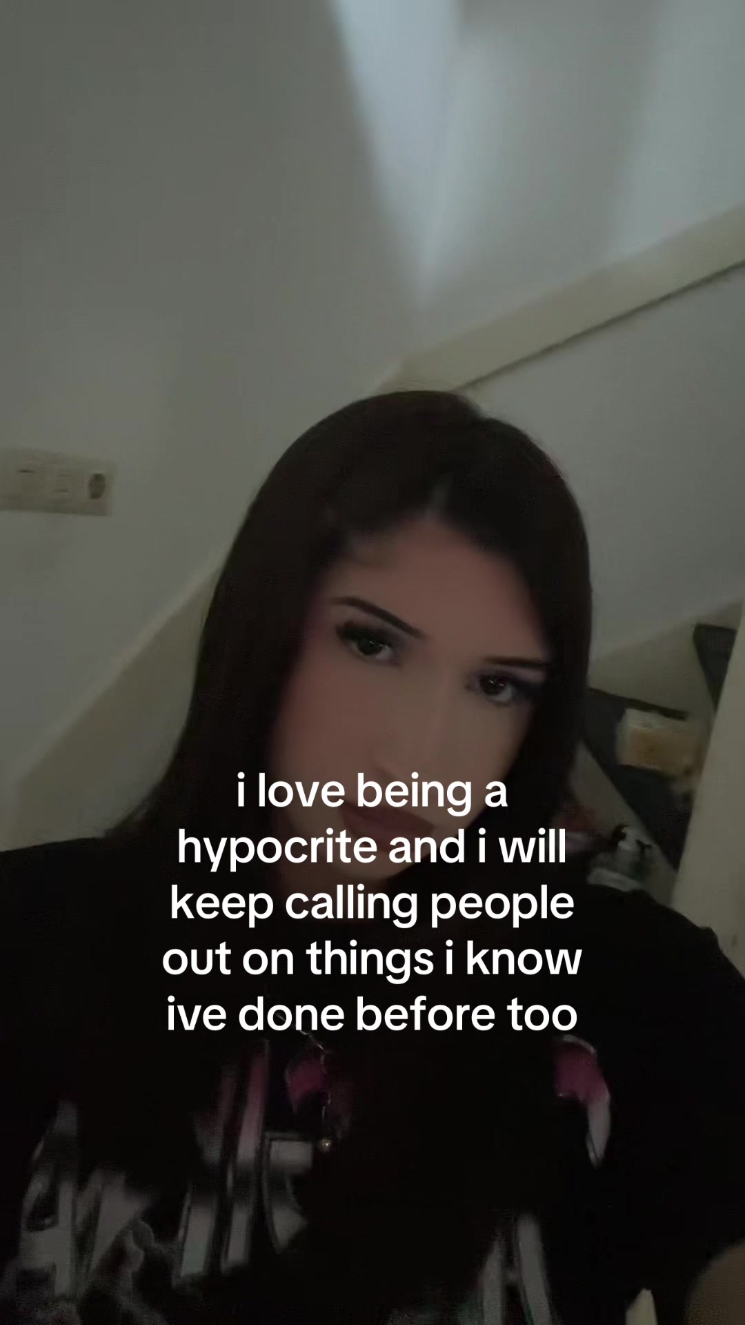 @⃟