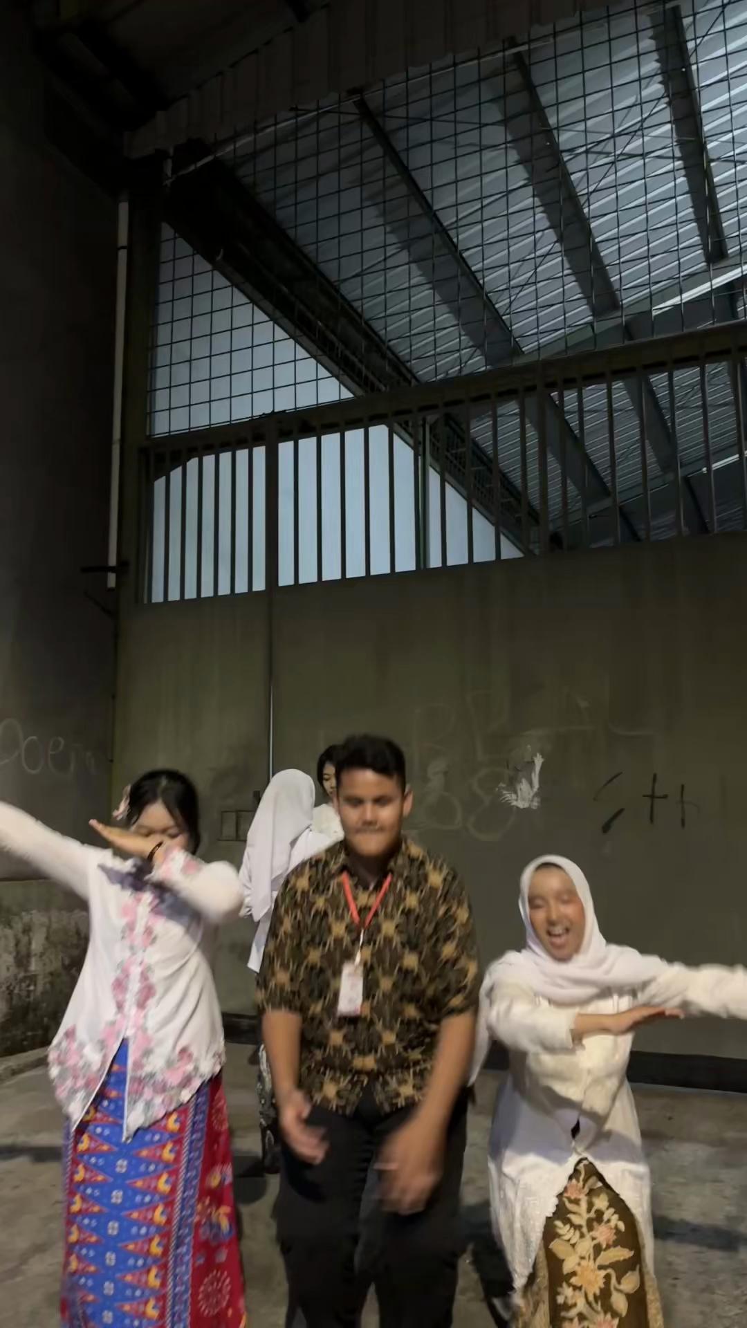 @Rifqiqiqi