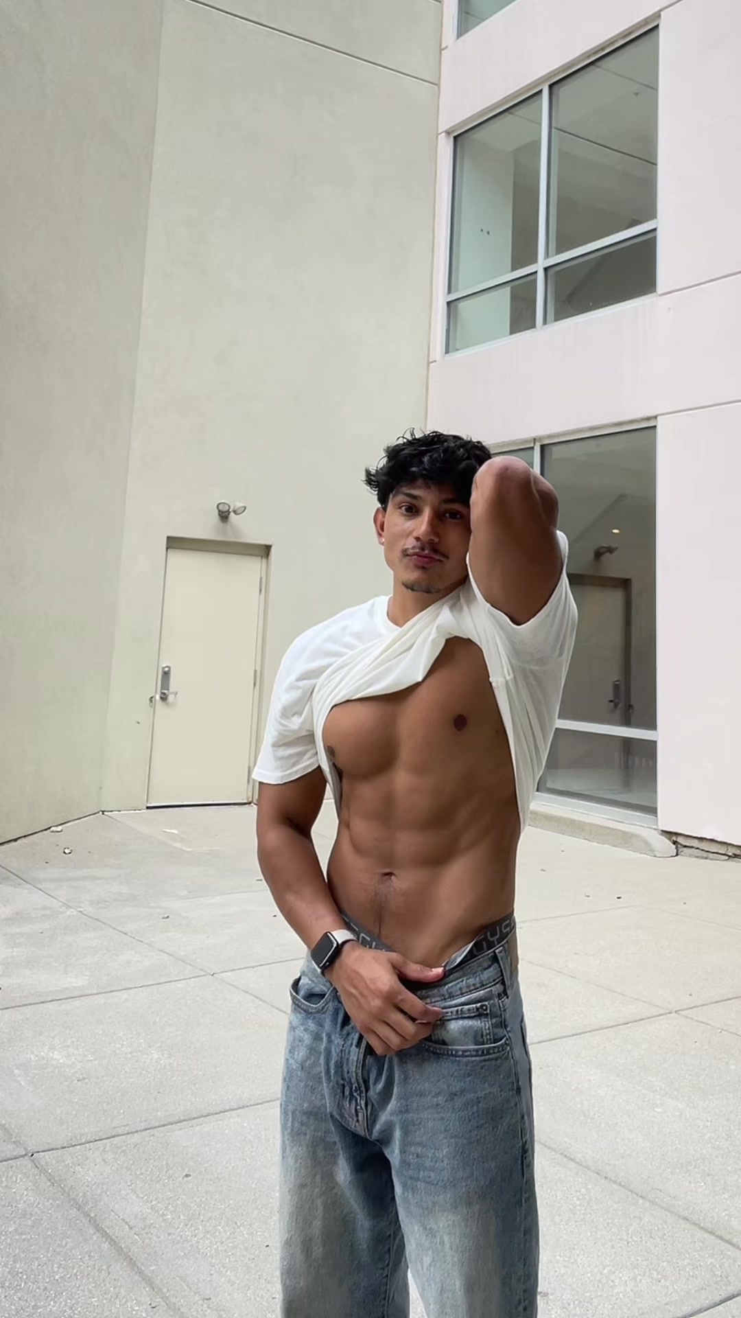 @Aziz⚡️