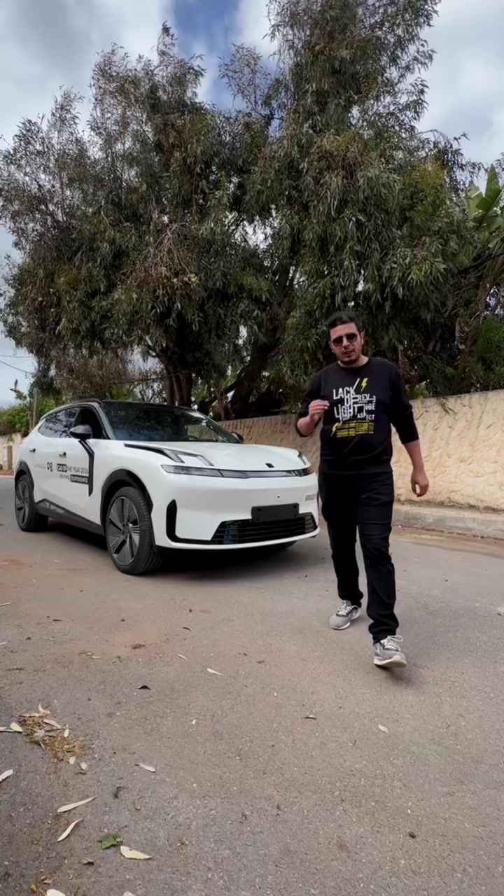 @Tomobile360