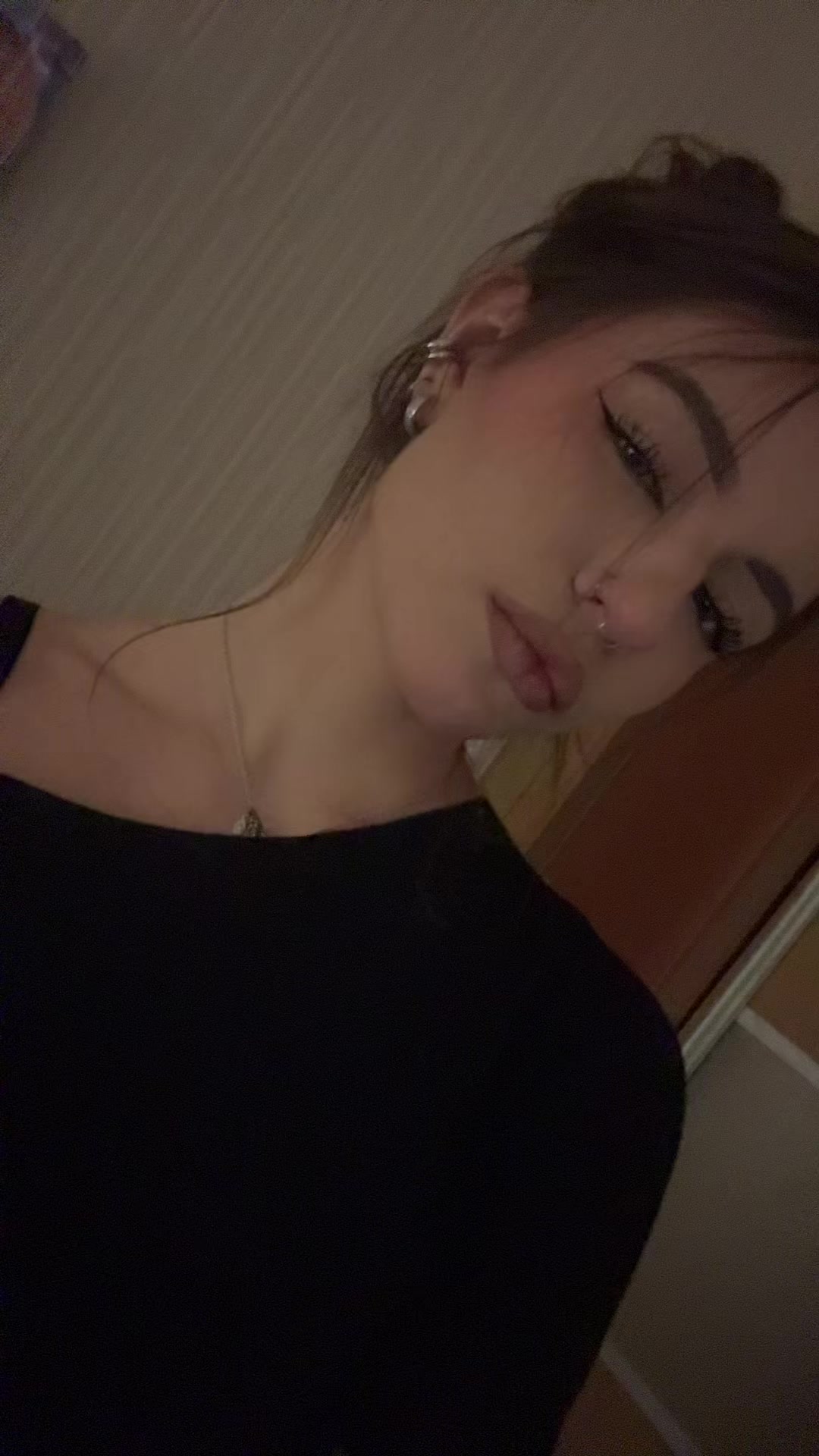 @полина