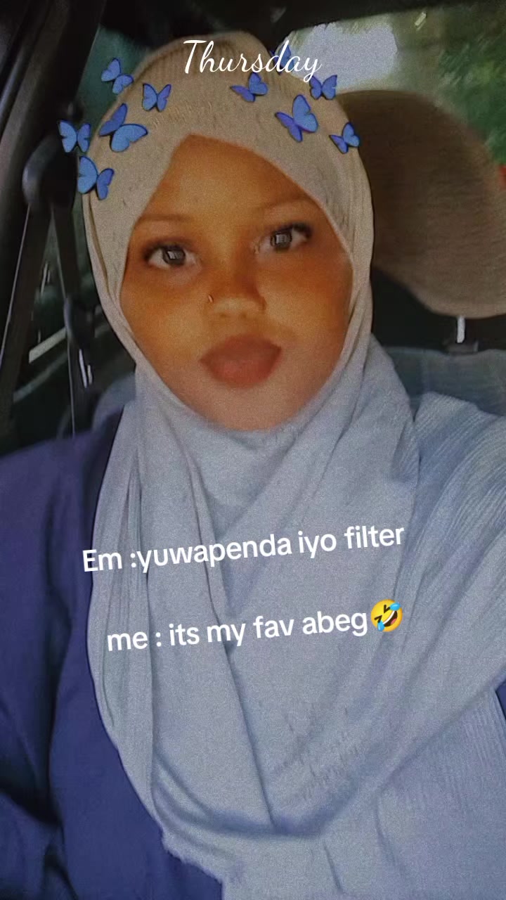 @Dee💜~👑👑
