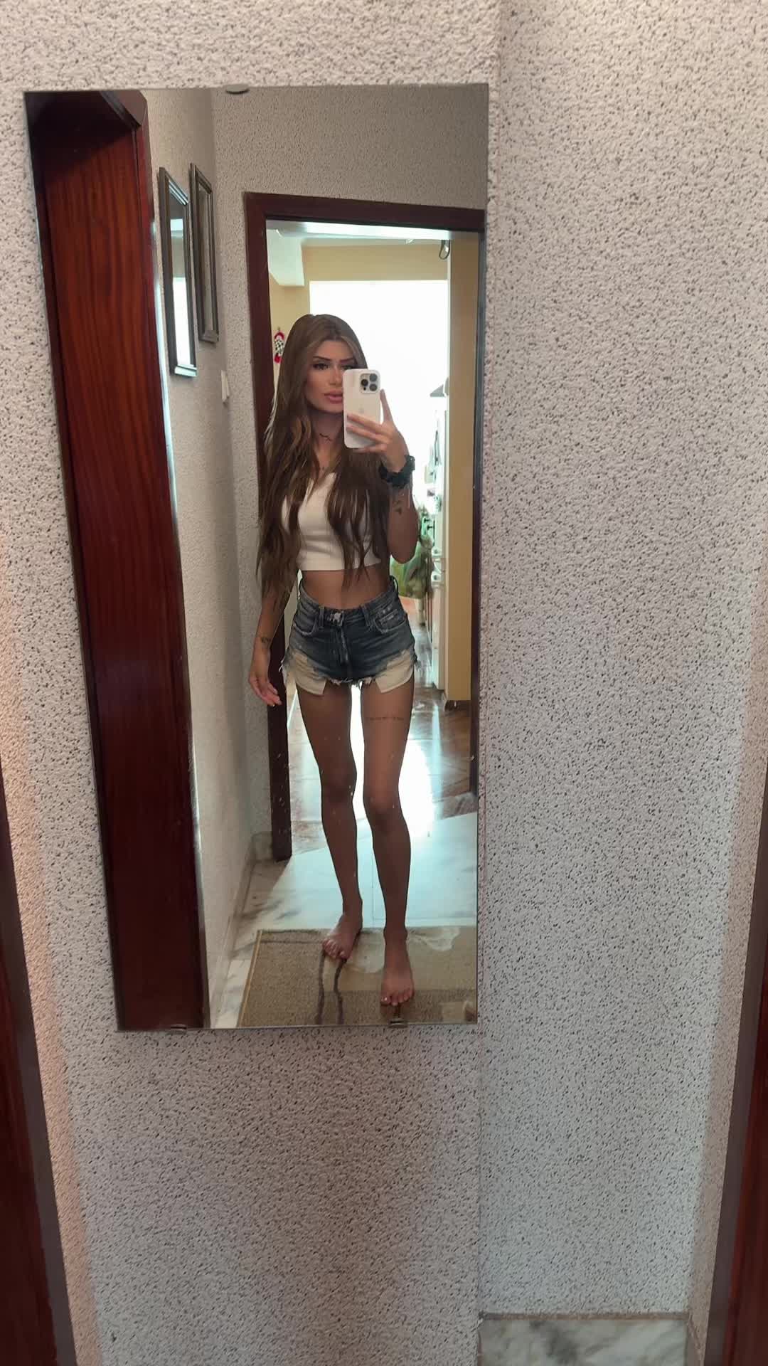 @✨D✨