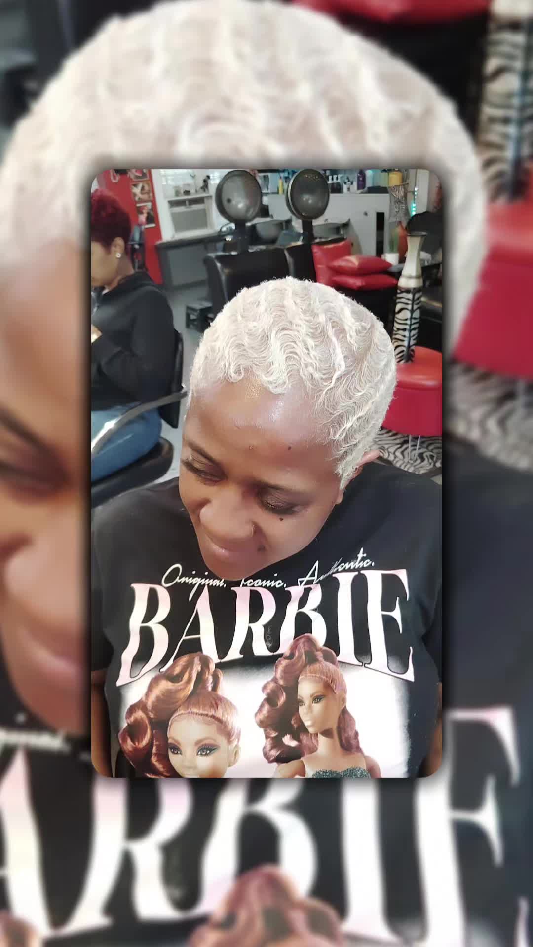 @Lisa's Hairzone