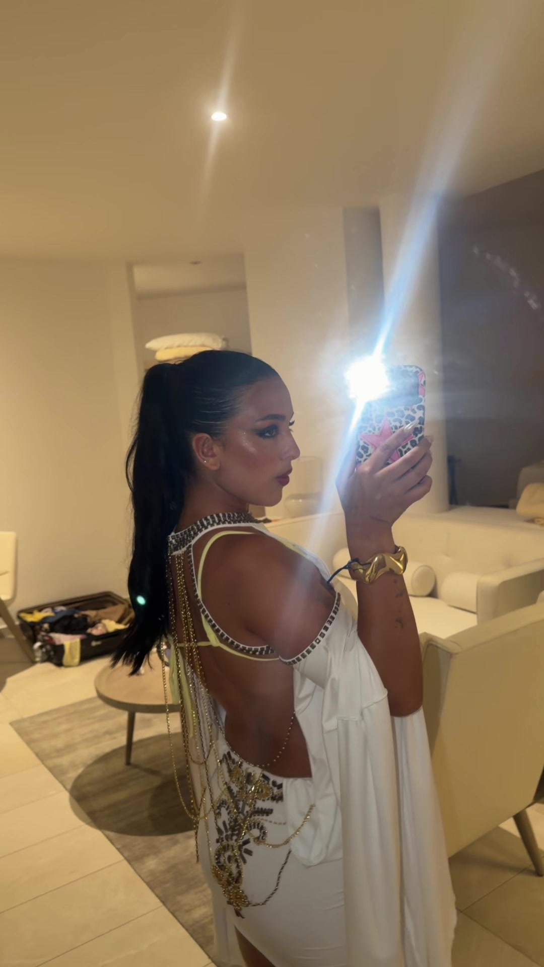 @thatafreitas