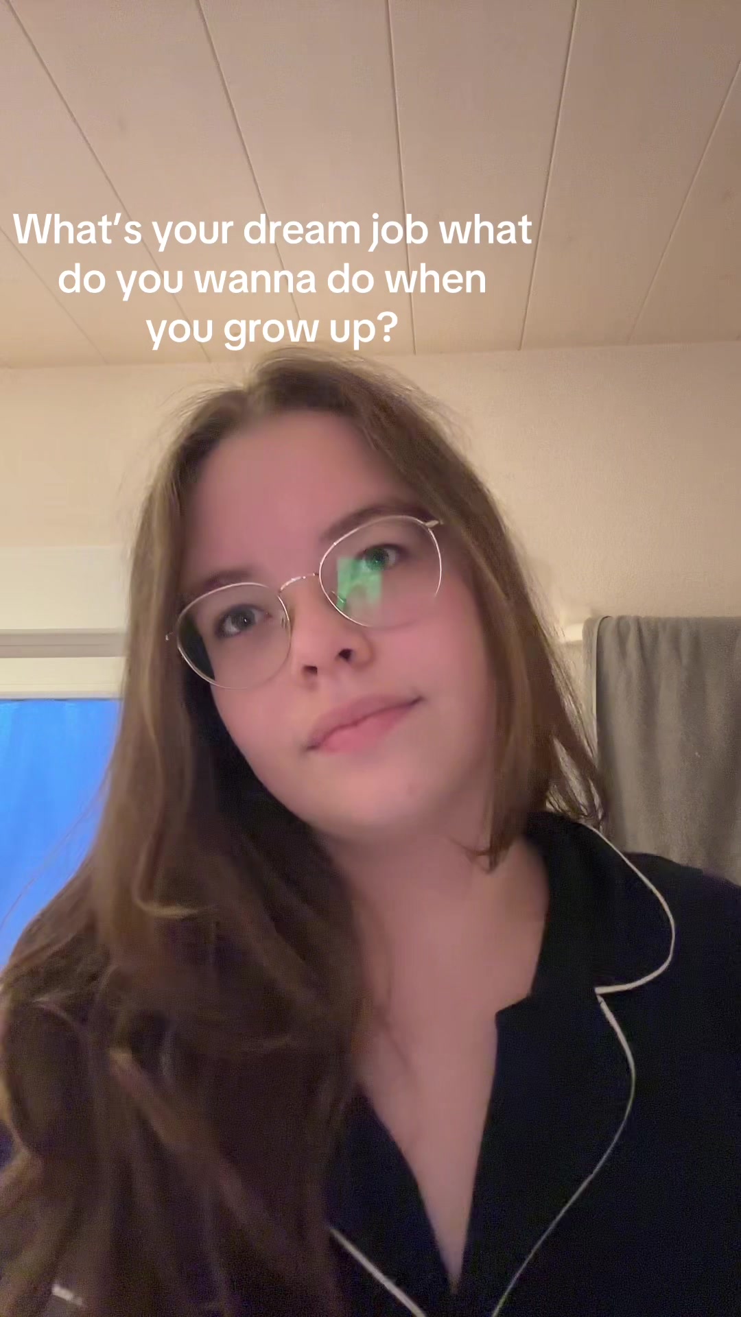 @Lilly_elaine. 🌒🌹
