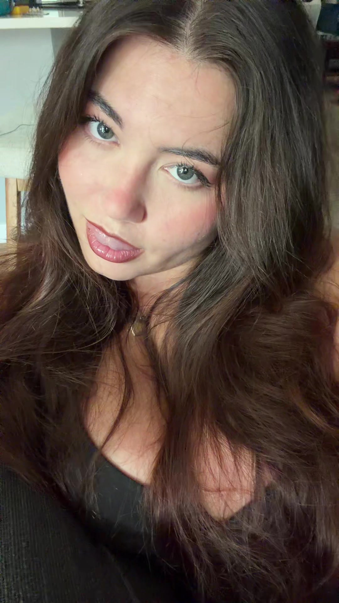 @Mariella