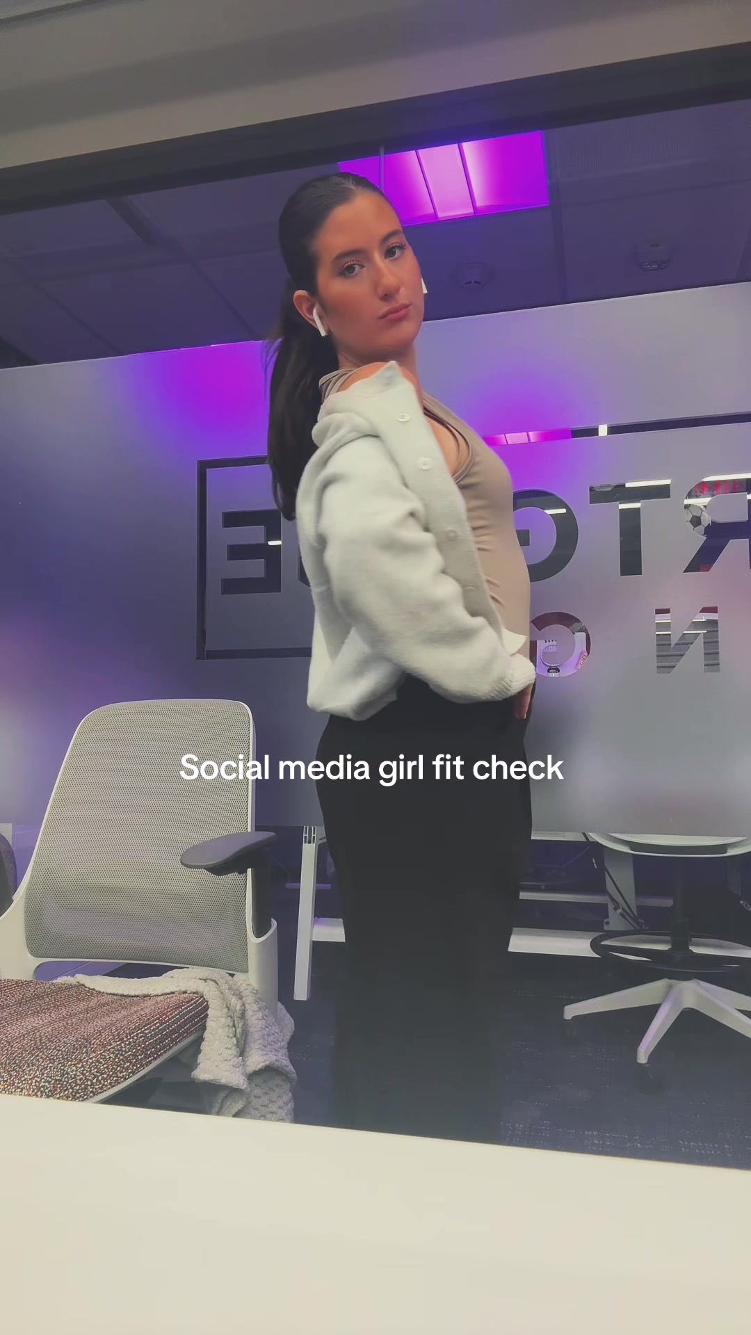 @CHLOE ORLIKOWSKI