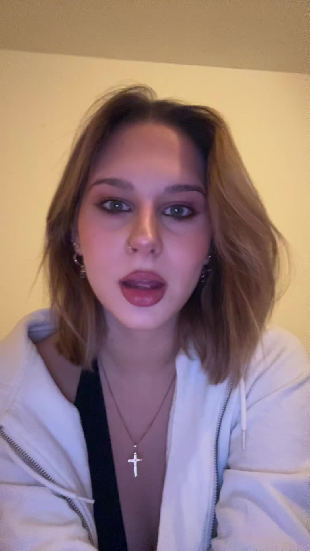 @Emi