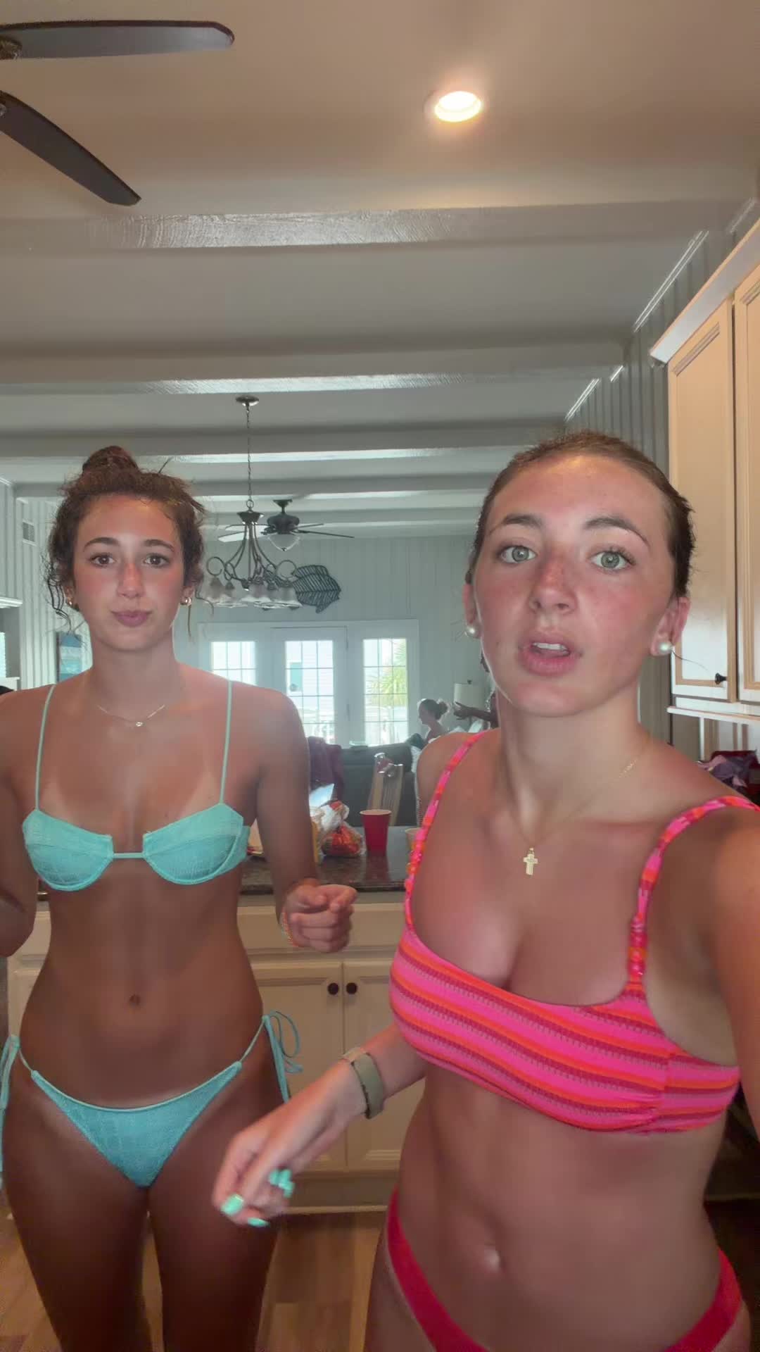 @hiiii
