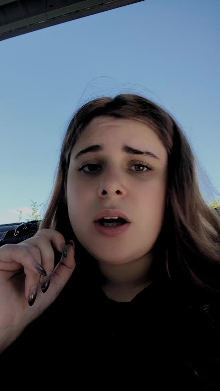 @liomlz