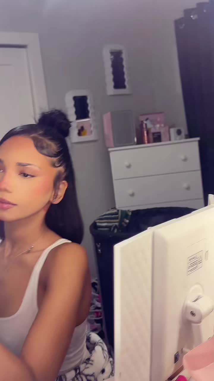 @amyrah.