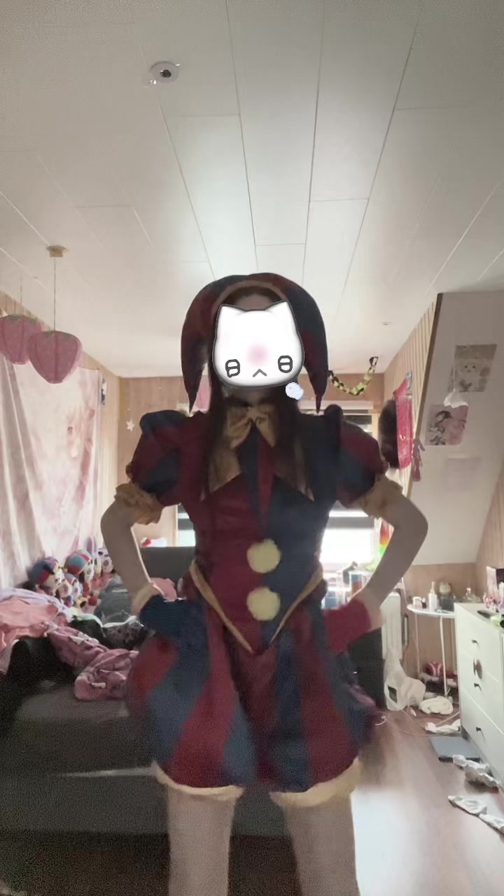 @⋆˚꩜。Pomni~