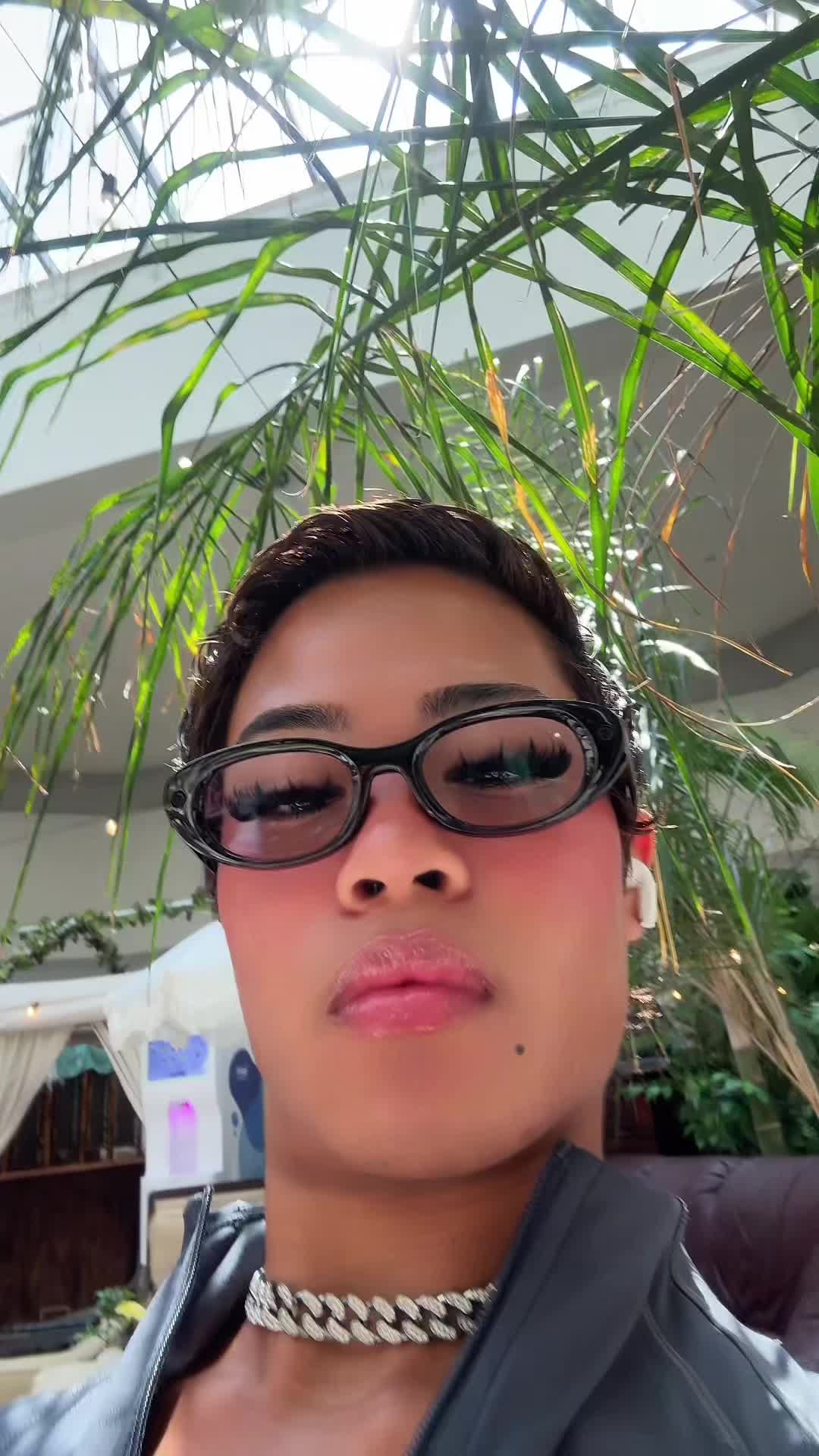 @Jo$hï