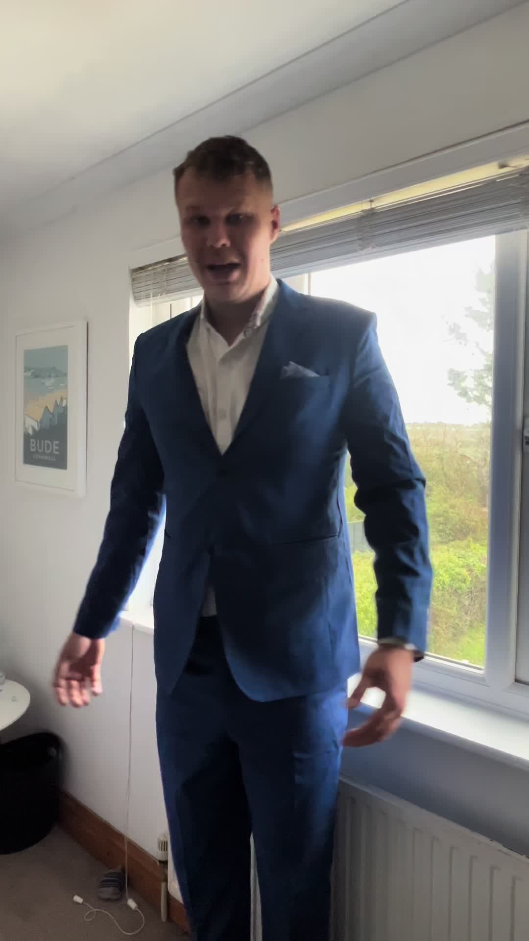 @mikecurrie_