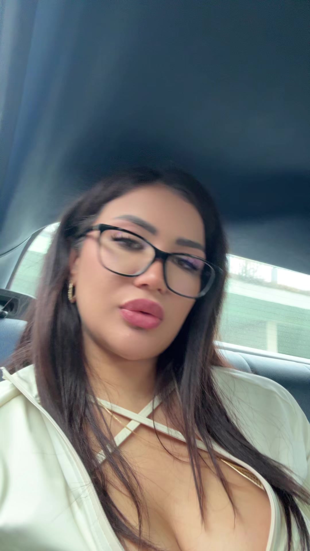 @Mahsa__eyr