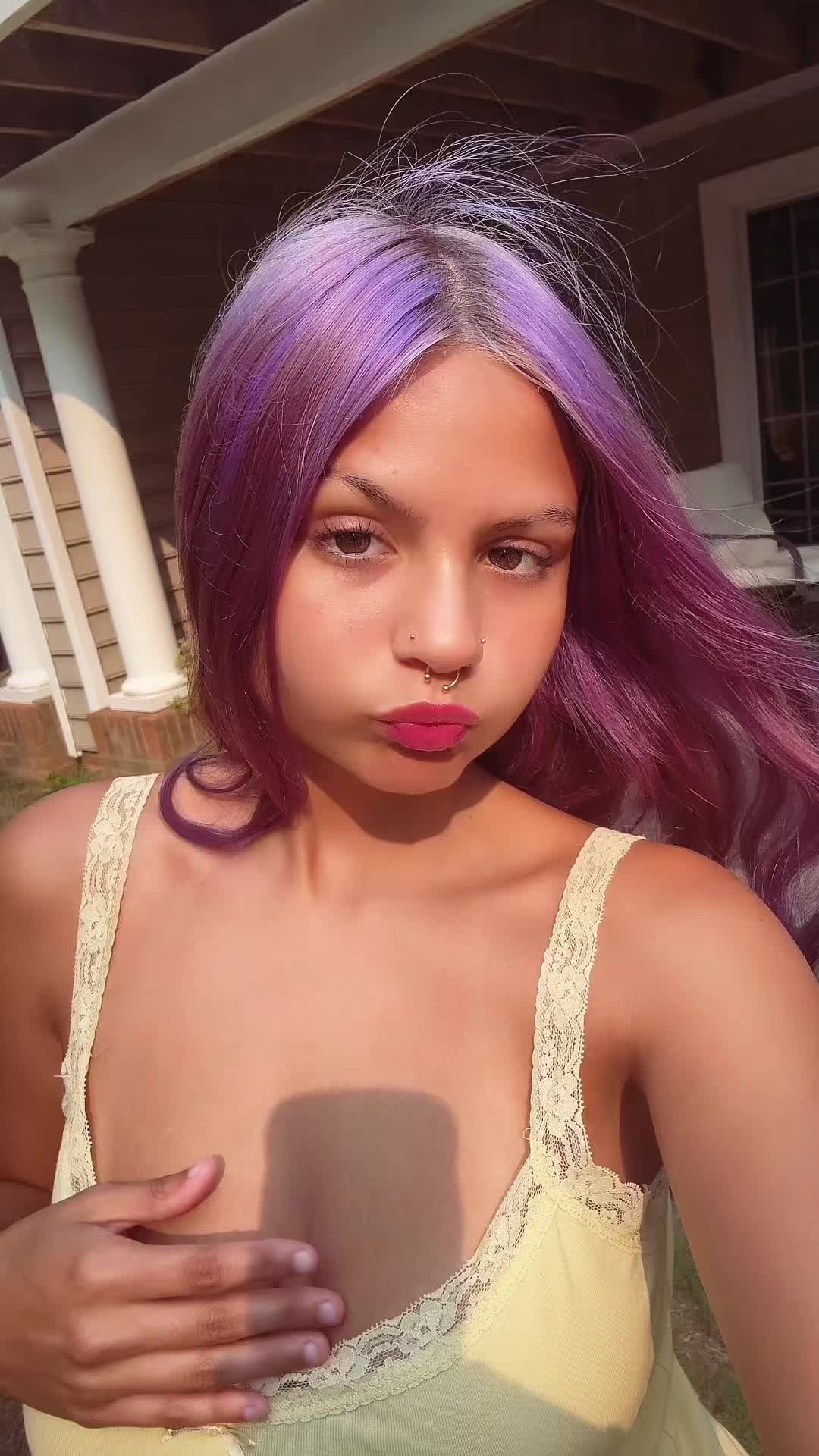 @liliyanaaaa