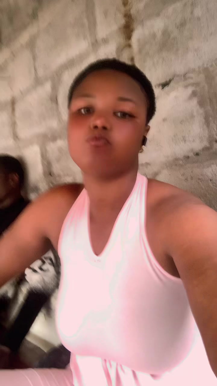 @Anikeade💕💕🥹
