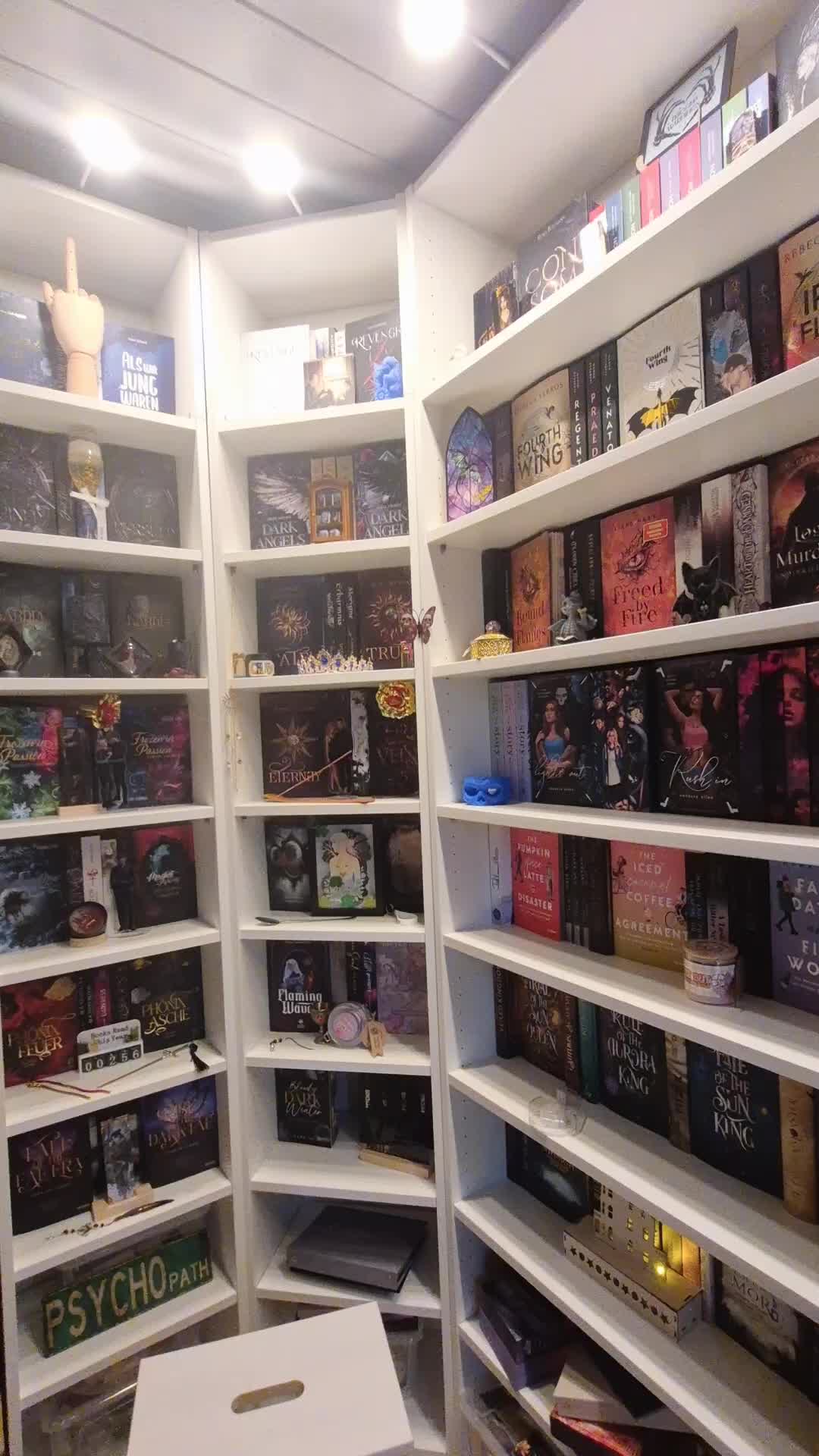 @Patti_booklover 📚