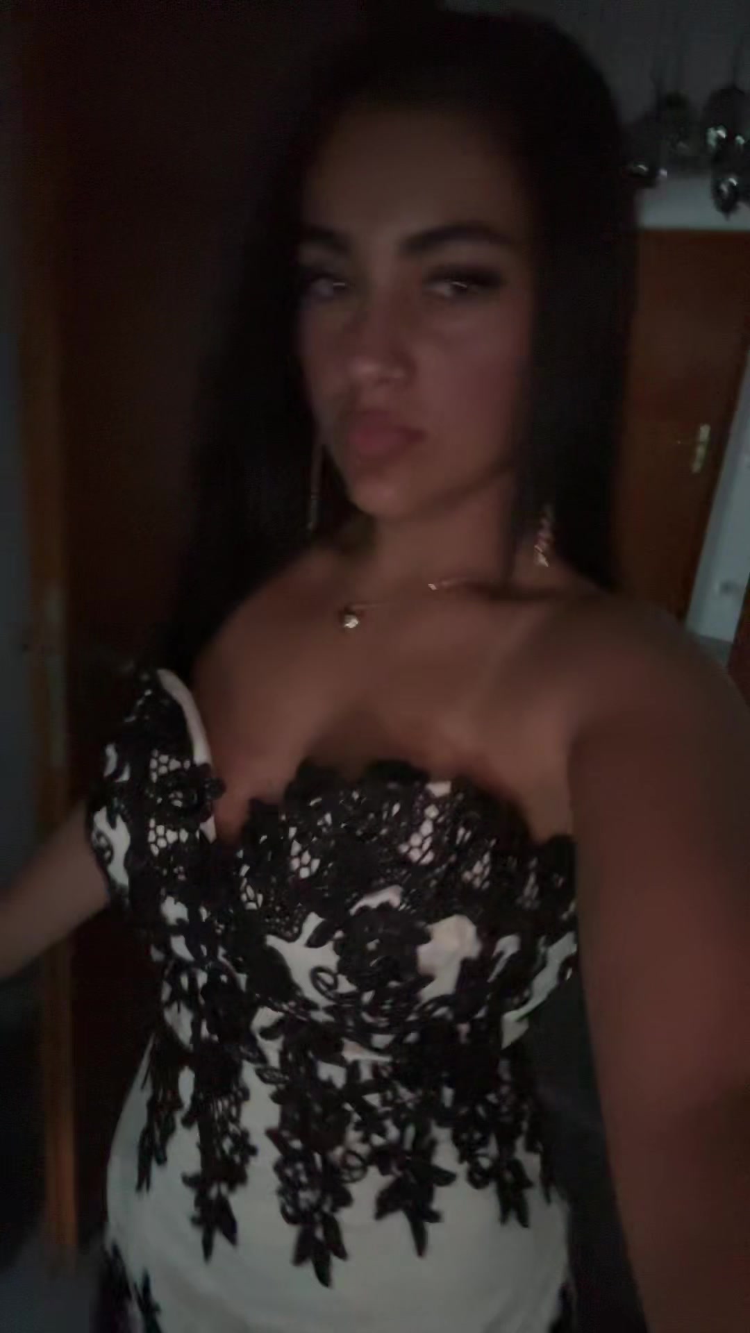 @𝐁𝐞𝐥𝐥𝐚