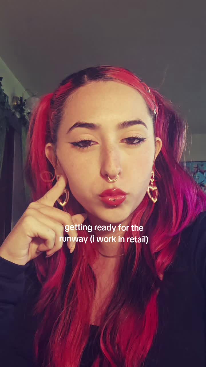 @fiona<3