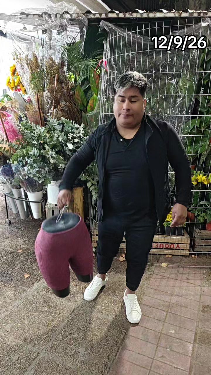 @LA FERIAA DE LA ROPA