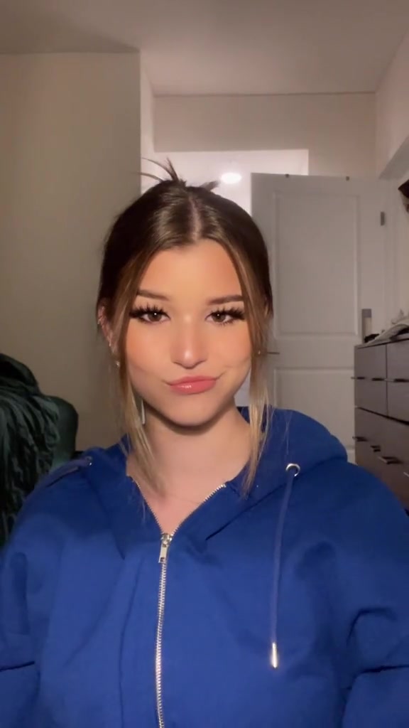 @F A N P A G E💕