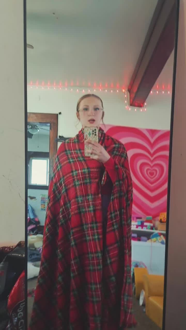@Holleyspammmm