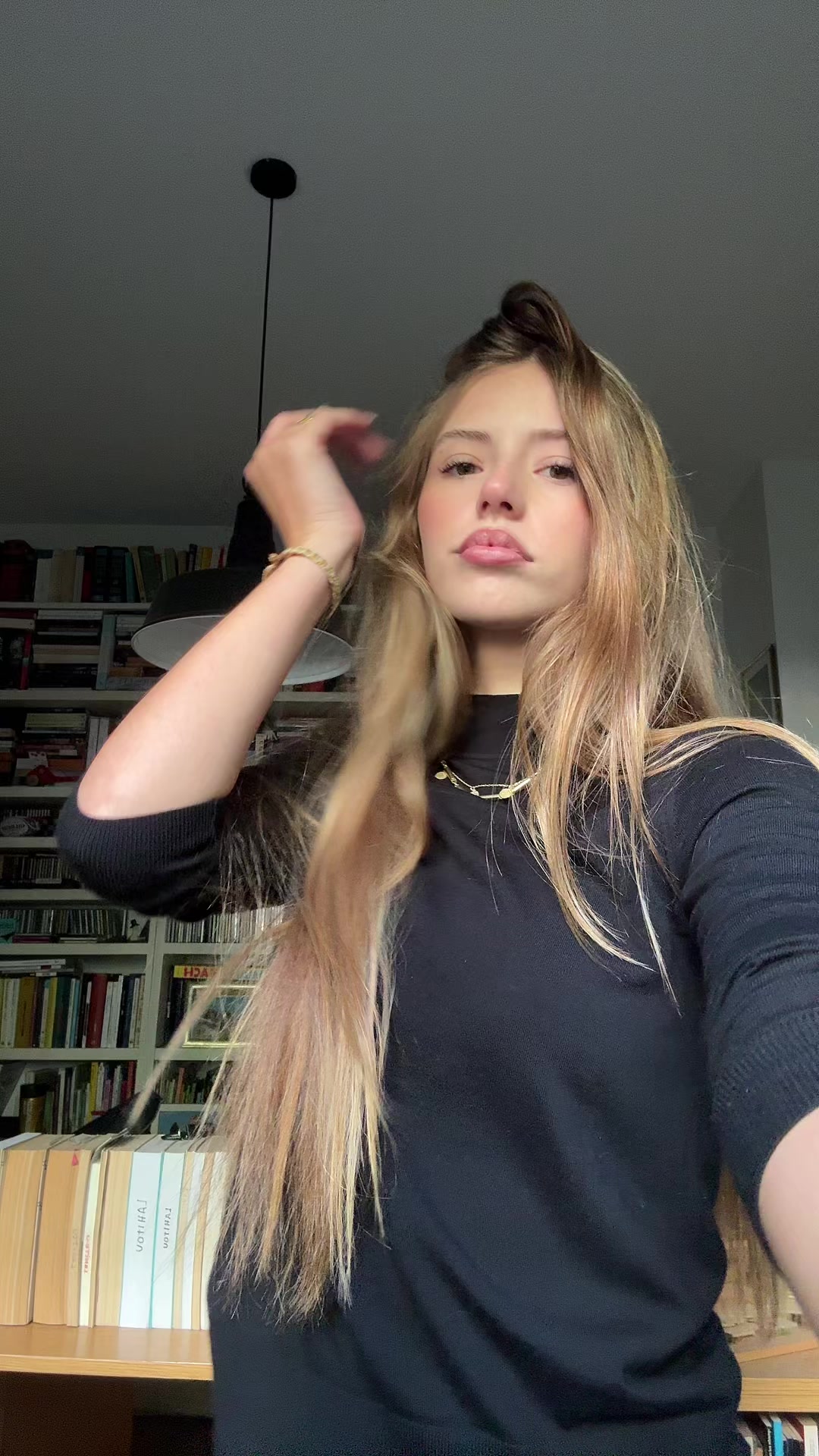 @julilahitou