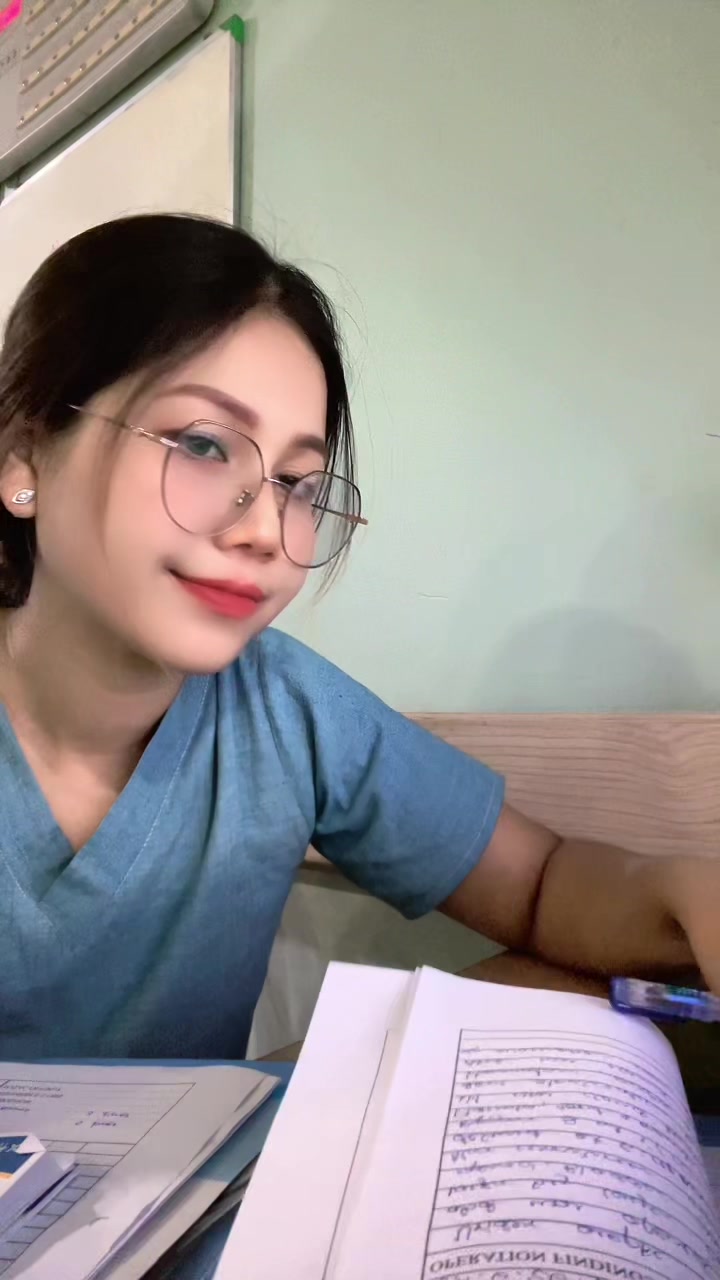 @hninshwewarwin