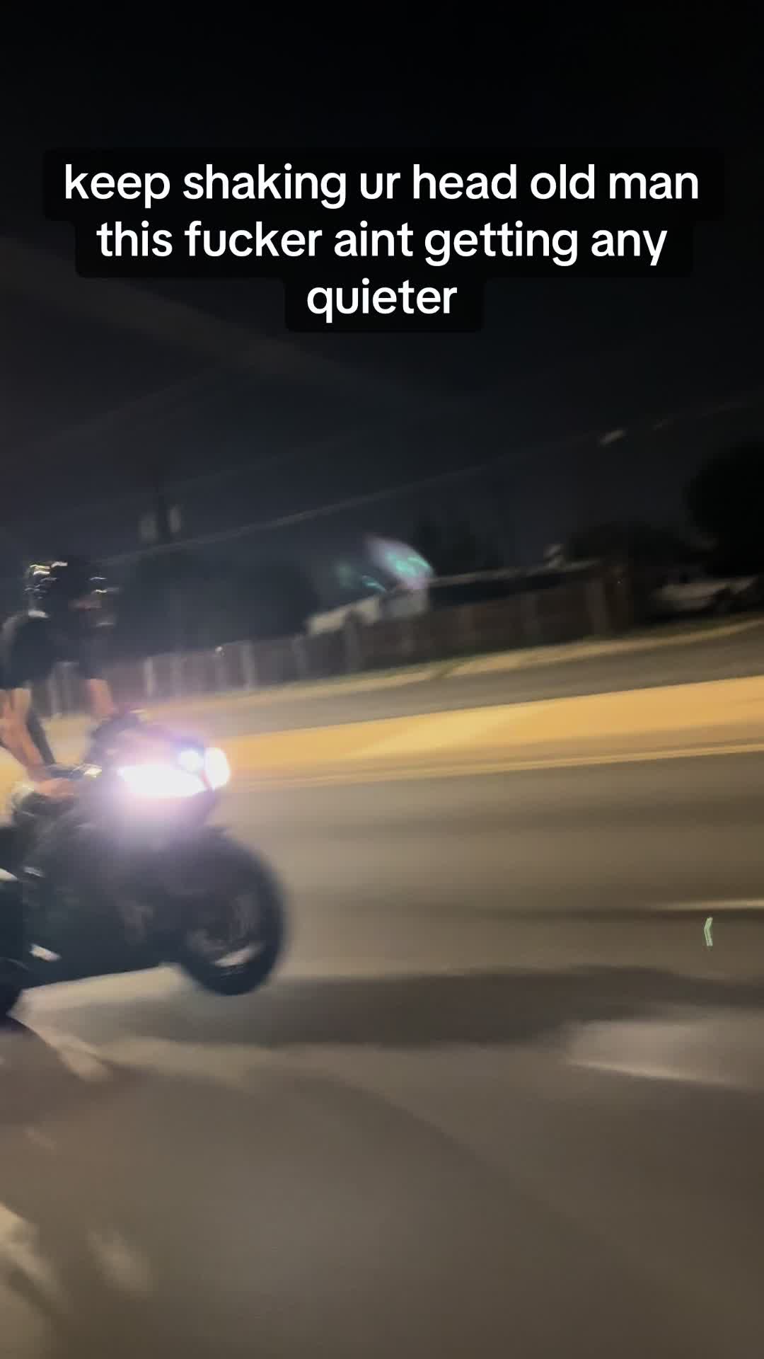 @Ayeyoa_600