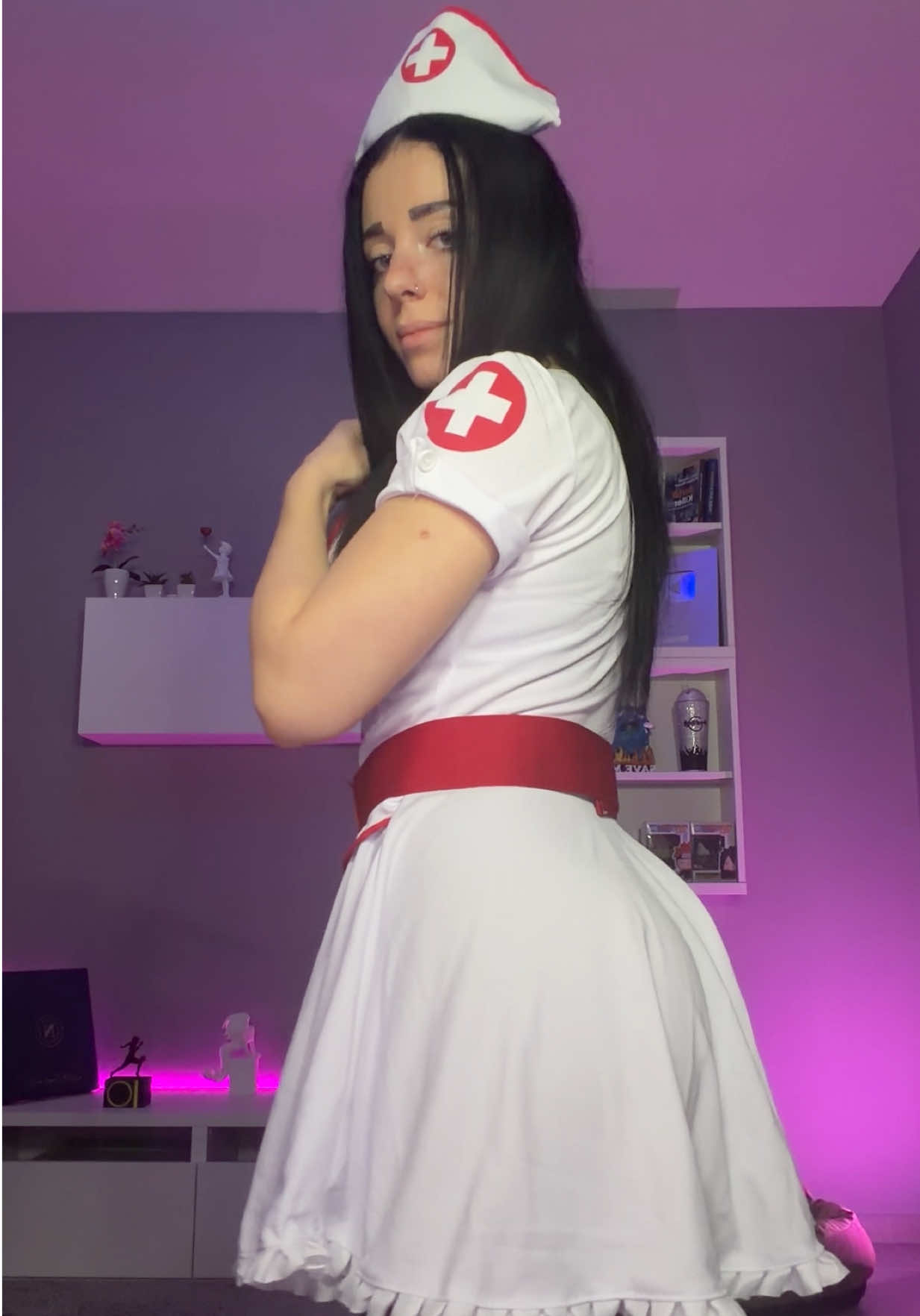 @Imviolet