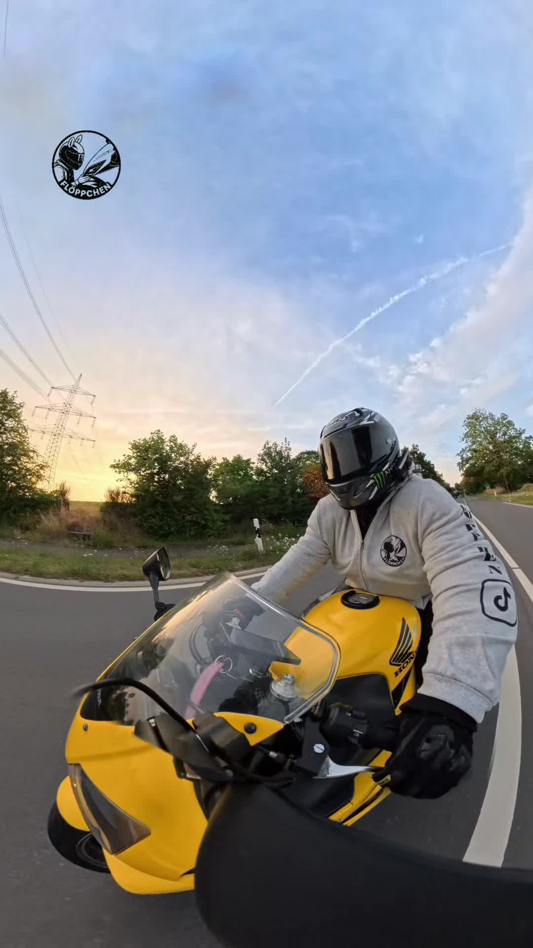 @Flöppchen