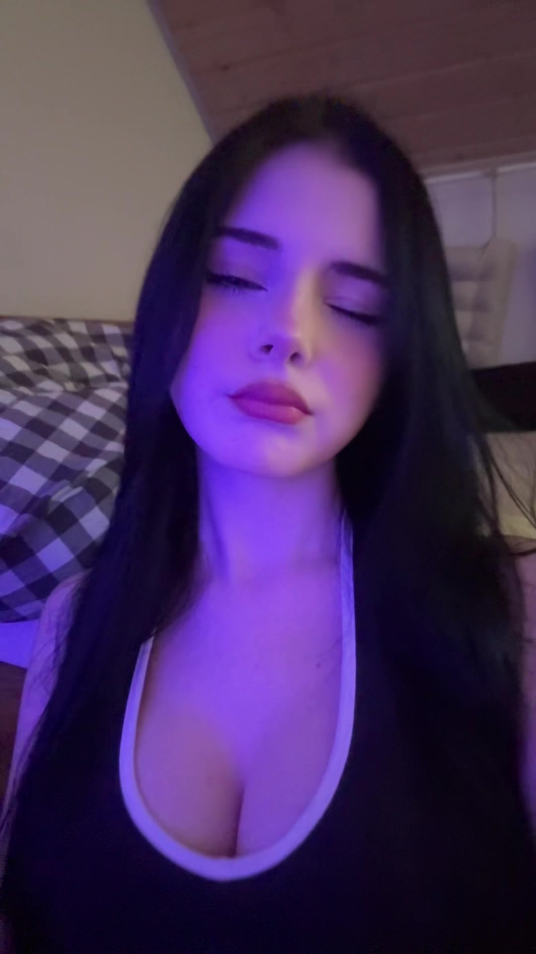 @viora