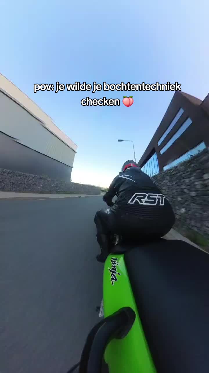 @Debbie - Yamaha MT09