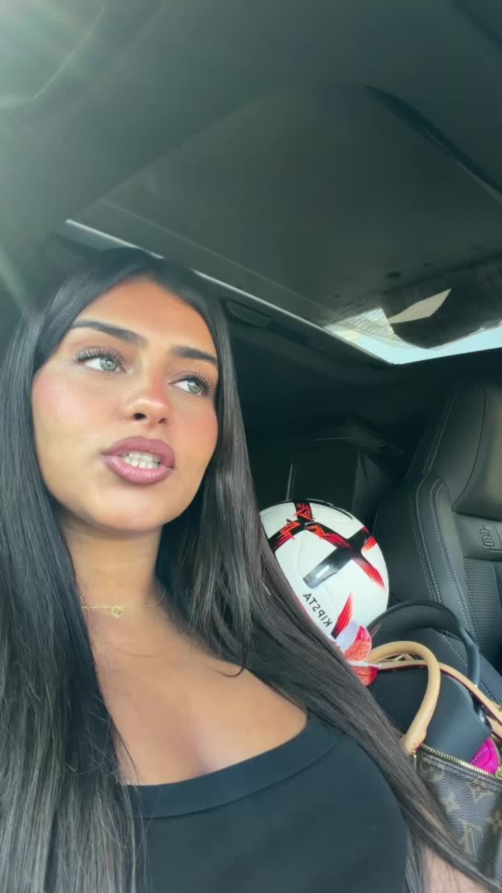 @_camelia83