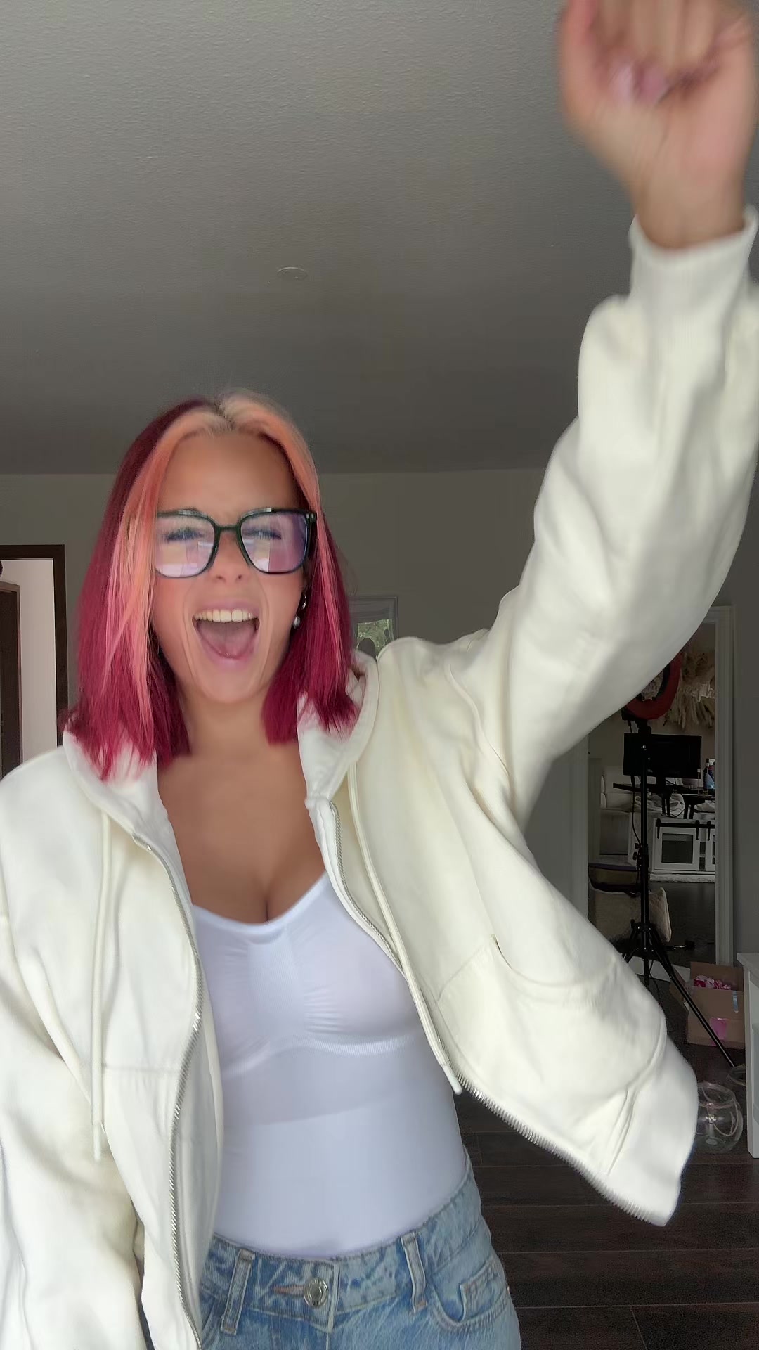 @NYXEA