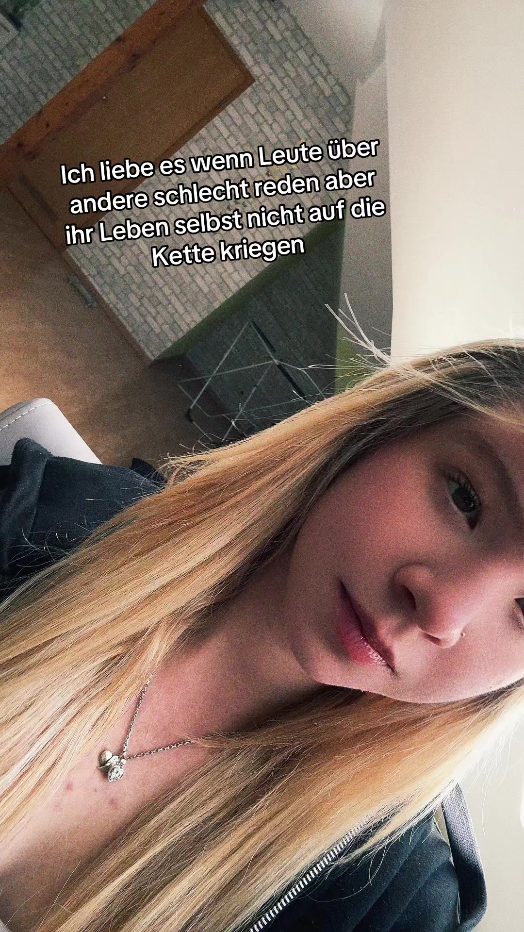 @Laura 🖤 🧸