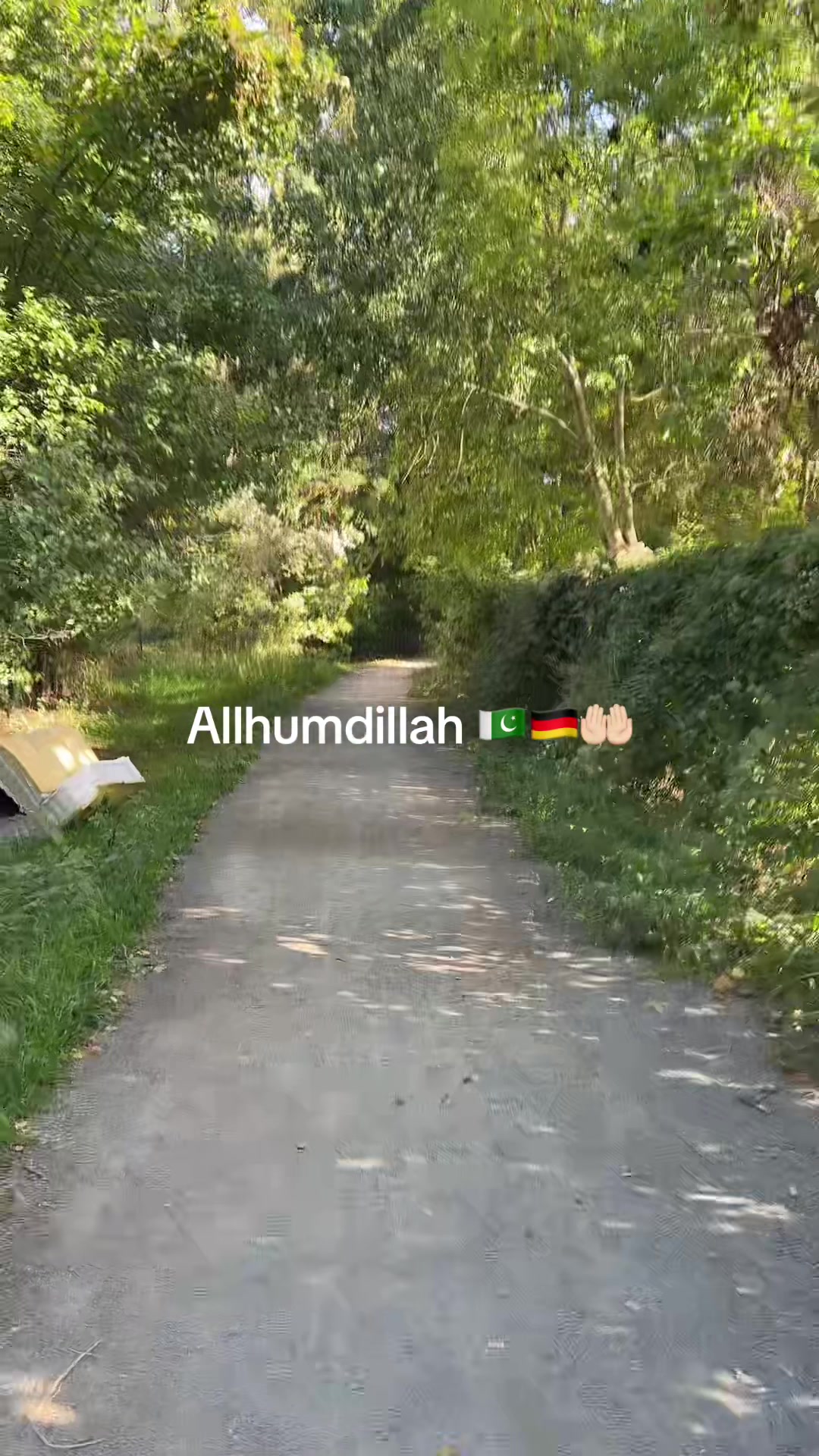 @MomentsOfGermany🇩🇪🇵🇰❤️