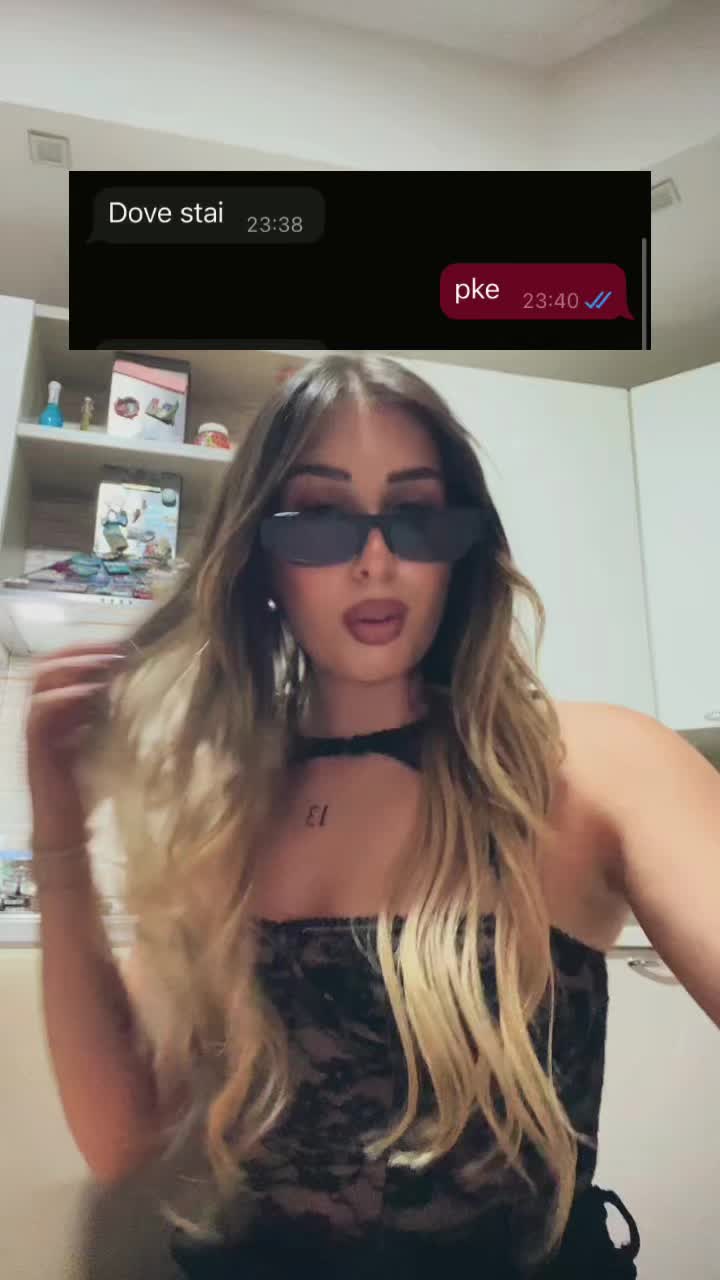 @𝑬