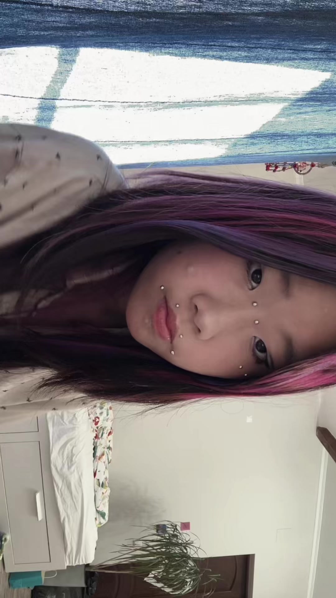 @𝒽ℴ𝓁ℯ𝓇ℴ𝒸𝒽𝓀𝒶