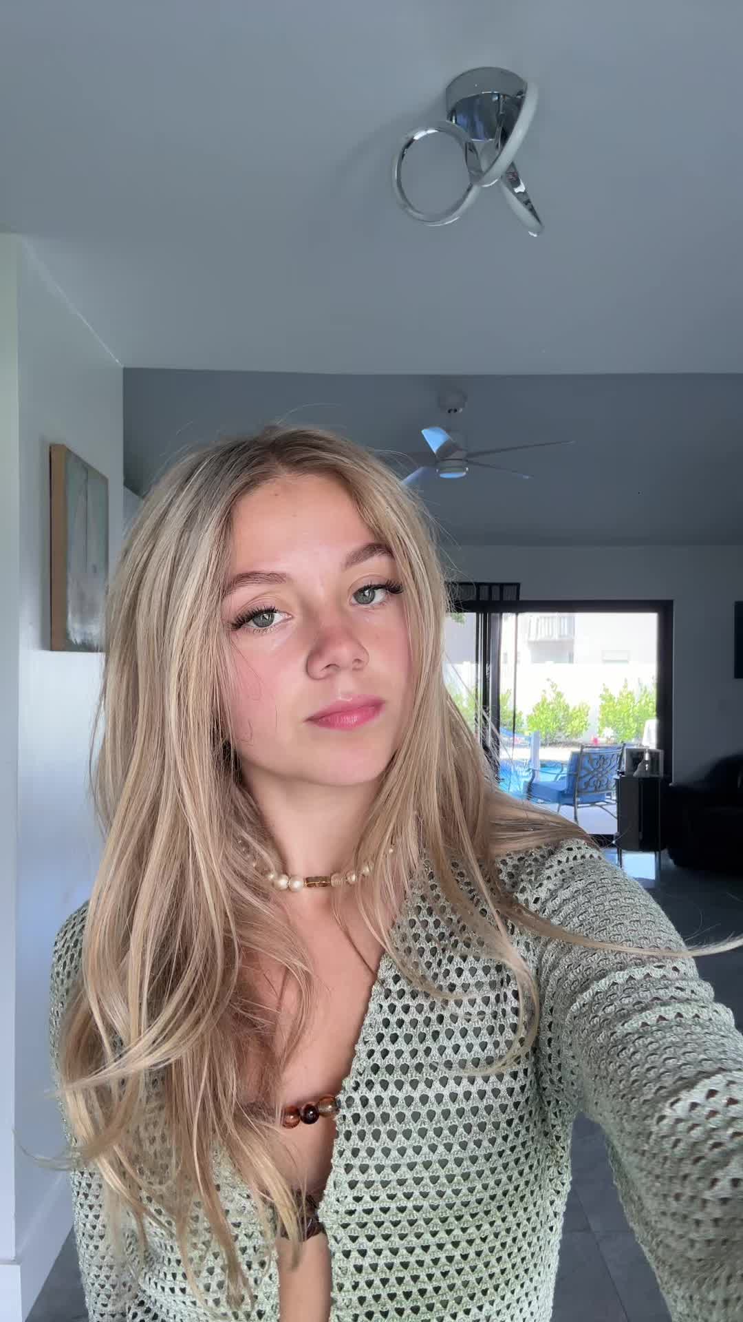@athena_hawn